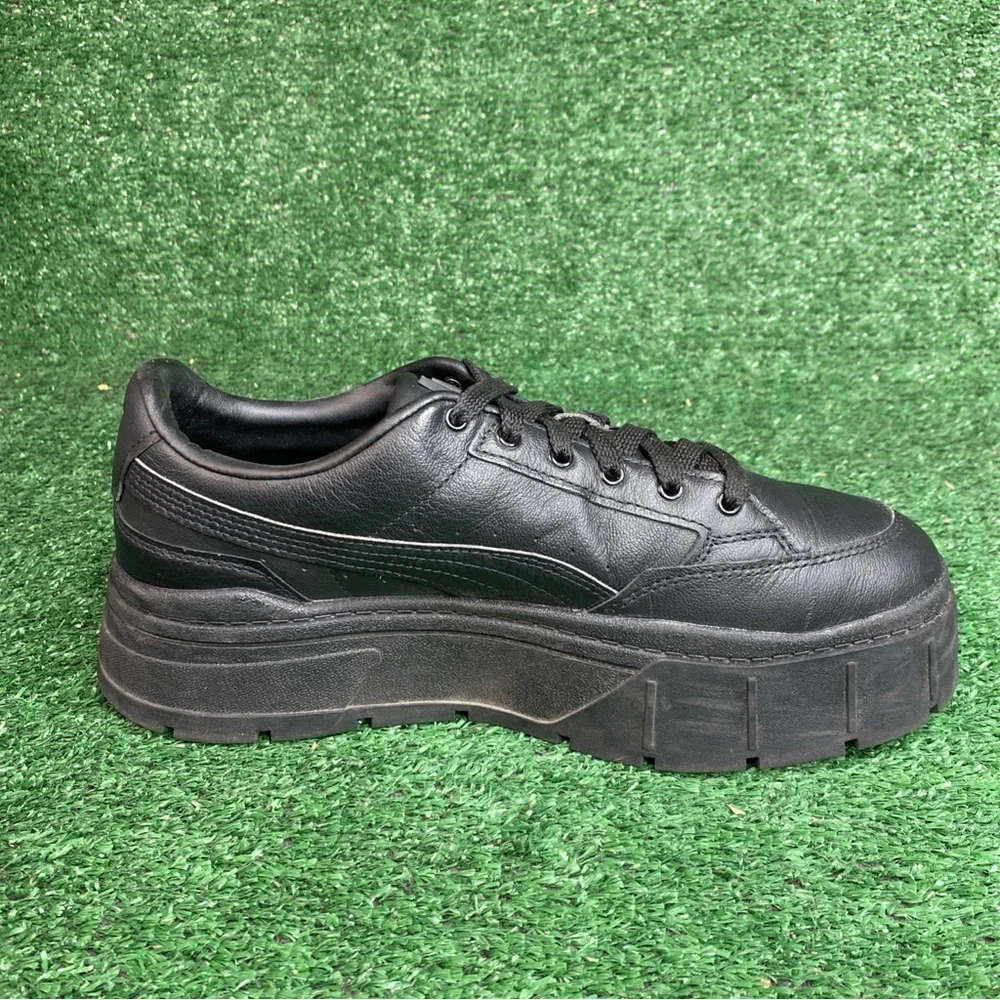 Puma Mayze Platform Womens Size 10 Black Leather Athletic Walking Shoes Sneakers